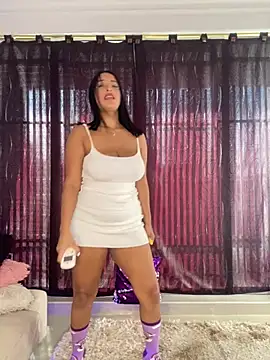 Snapshot of Shantal_Lovee chatting on February 19, 2025, 9:03 pm Shantal Lovee online show from February 19, 2025, 9:03 pm