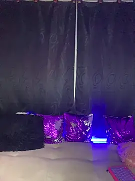 Snapshot of Shantal_Lovee chatting on January 13, 2025, 11:17 pm Shantal Lovee online show from January 13, 2025, 11:17 pm