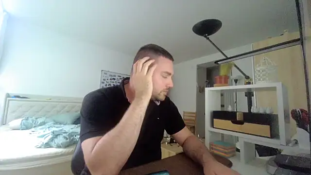 Snapshot of PowerToes chatting on June 10, 2026, 3:57 pm PowerToes online show from June 10, 2026, 3:57 pm