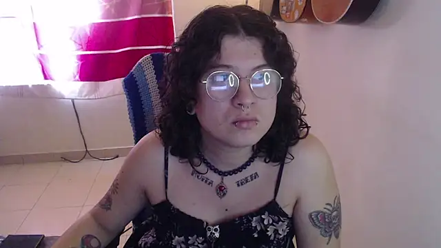 Smoke trip Alicia online show from December 1, 2025, 11:22 am