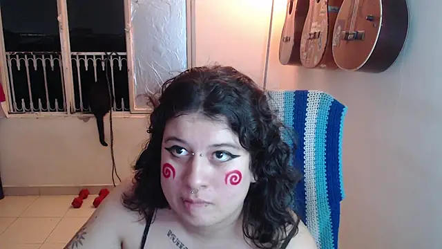 Smoke trip Alicia online show from November 10, 2025, 3:44 am