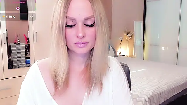 Libby Nora online show from March 22, 2026, 10:39 am