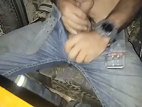 robertocastillo-2017 online show from September 30, 2025, 5:13 am