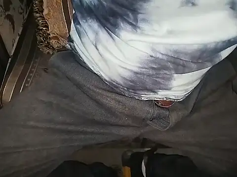 robertocastillo-2017 online show from December 21, 2025, 11:38 pm