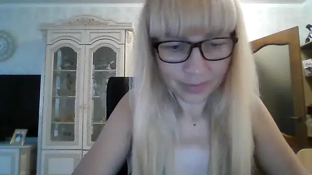 BarbaraKim online show from July 15, 2026, 4:47 pm