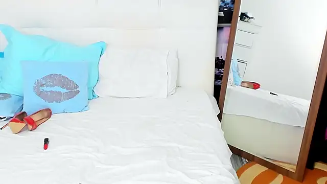 IvyHotFoxy online show from March 22, 2025, 2:36 pm