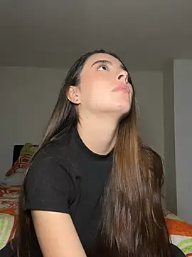 swrennn19 online show from January 28, 2025, 11:07 pm