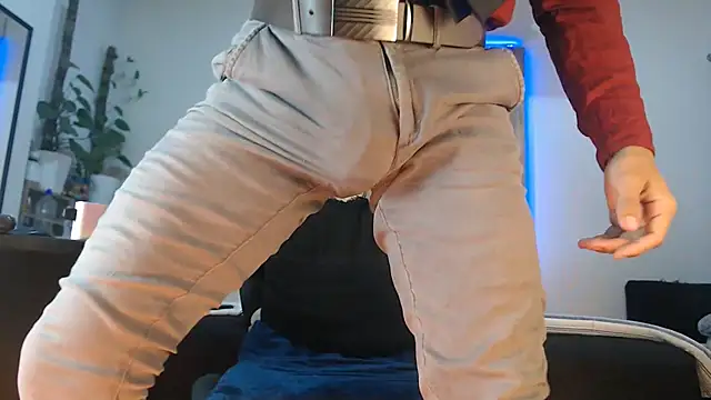 Andrew 4  online show from April 5, 2026, 6:53 am