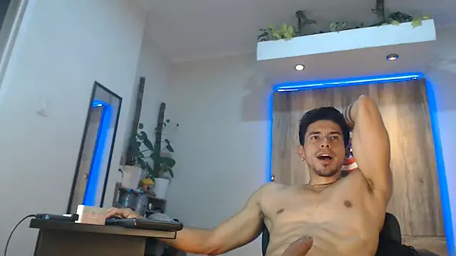 Andrew 4  online show from February 15, 2026, 7:51 am