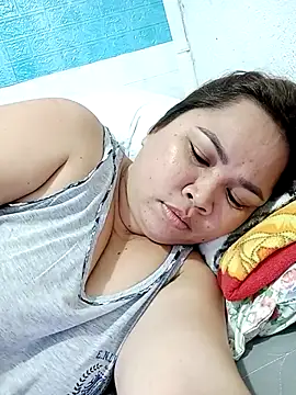 XXLorie 02 online show from September 30, 2025, 12:11 pm