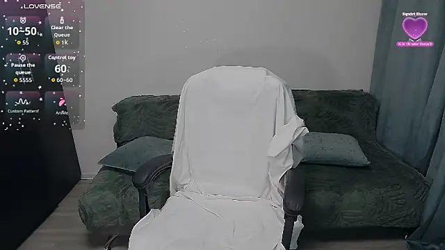 Snapshot of erikaerika chatting on February 11, 2026, 7:08 am erikaerika online show from February 11, 2026, 7:08 am