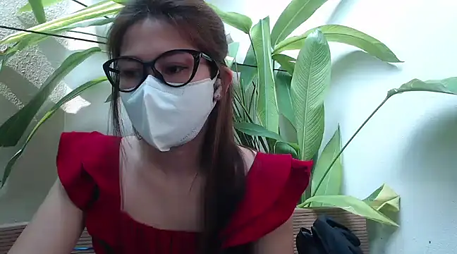 Snapshot of AsianPussie4u chatting on March 22, 2025, 2:37 am AsianPussie4u online show from March 22, 2025, 2:37 am