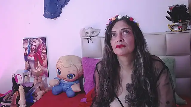 VIKY HOTT online show from December 15, 2024, 8:47 pm