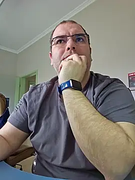 Andrew1900529 online show from February 14, 2025, 9:45 am