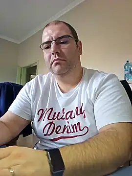 Andrew1900529 online show from January 29, 2025, 11:20 am