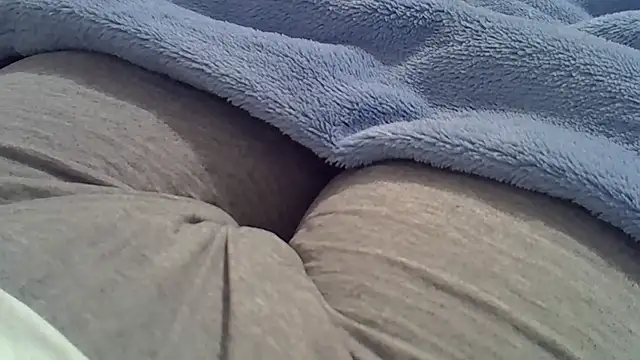 perescam online show from September 25, 2025, 4:46 pm