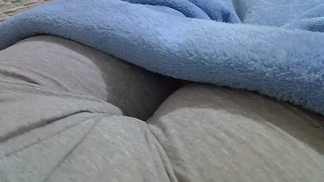 perescam online show from November 2, 2025, 2:16 am