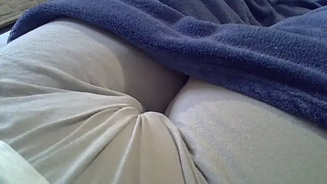 perescam online show from November 5, 2025, 4:54 pm