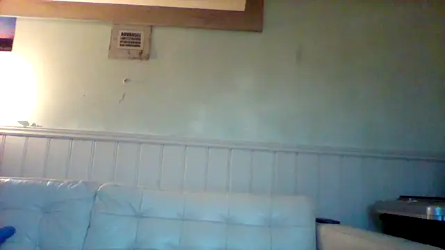 SassyAmanda87 online show from October 3, 2025, 3:46 pm