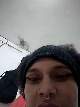 LUNAdeMARTE online show from February 19, 2025, 3:06 am