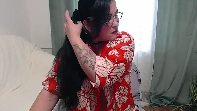 JullieMilf online show from October 12, 2025, 8:16 am