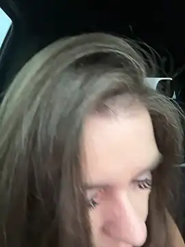 MaggyMayI online show from October 6, 2025, 4:19 pm