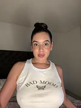 kamivolkano online show from March 23, 2025, 3:54 am