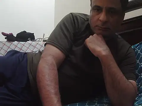 desipapaxxx online show from February 3, 2026, 6:35 pm