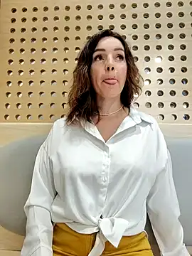 EvaXOAir online show from February 16, 2025, 3:04 am