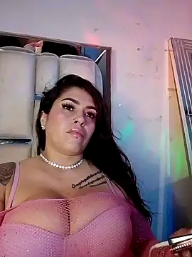 chelaqueen  online show from December 15, 2025, 2:50 am