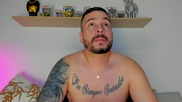 camilo restrepo21 online show from October 26, 2025, 11:38 pm