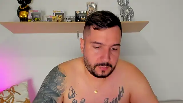 camilo restrepo21 online show from November 13, 2025, 12:36 am