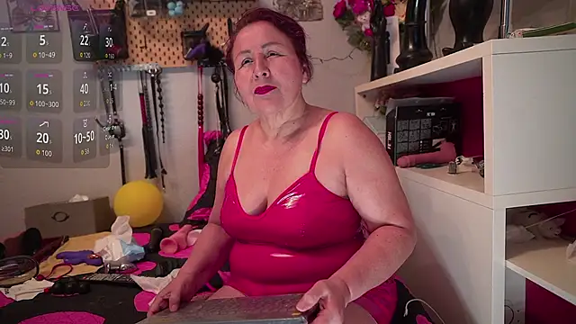Snapshot of barbarah_ chatting on April 25, 2026, 9:34 am barbarah online show from April 25, 2026, 9:34 am