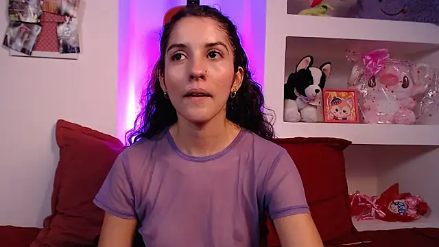 lailypink online show from March 4, 2025, 3:44 am