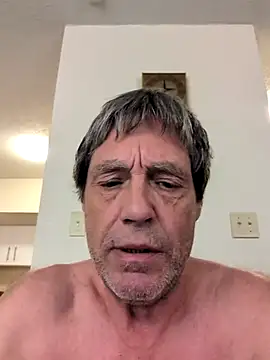 Snapshot of Smallpeniss69 chatting on October 17, 2025, 10:00 pm Smallpeniss69 online show from October 17, 2025, 10:00 pm