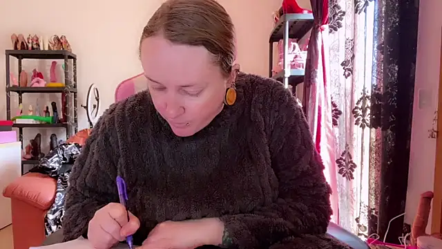 kisicaxx online show from March 17, 2026, 8:39 am