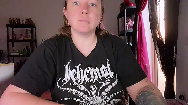Snapshot of kisicaxx chatting on June 27, 2026, 4:07 am kisicaxx online show from June 27, 2026, 4:07 am