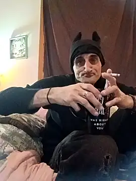 Snapshot of 19chubbylover81 chatting on January 9, 2026, 4:08 am 19chubbylover81 online show from January 9, 2026, 4:08 am