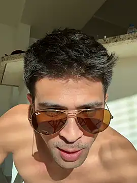 SebastianReiss online show from February 3, 2026, 11:43 pm