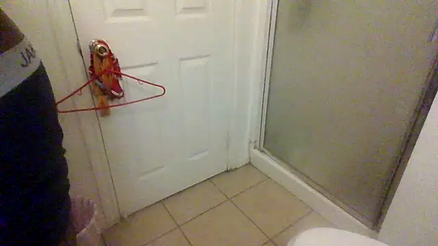 Snapshot of Tramontas chatting on November 16, 2025, 9:14 am Tramontas online show from November 16, 2025, 9:14 am