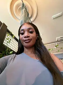 Snapshot of __Nessa__ chatting on June 19, 2026, 11:05 am Nessa online show from June 19, 2026, 11:05 am
