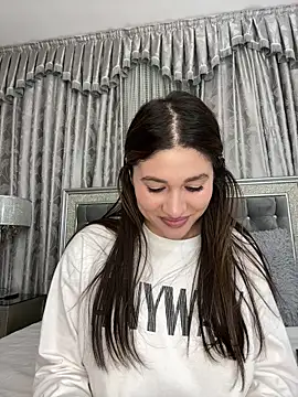 Snapshot of IrisBlues chatting on September 19, 2025, 4:55 pm IrisBlues online show from September 19, 2025, 4:55 pm