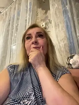 Irina2909xh online show from November 21, 2025, 3:55 pm