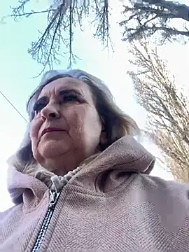 Irina2909xh online show from March 31, 2026, 12:29 pm