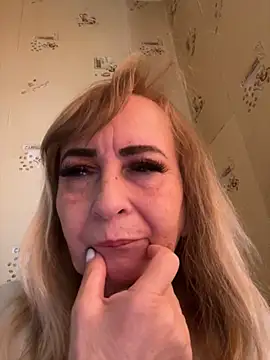 Irina2909xh online show from October 11, 2025, 6:14 am