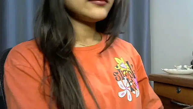 Snapshot of selen_5 chatting on March 20, 2025, 7:04 pm selen 5 online show from March 20, 2025, 7:04 pm