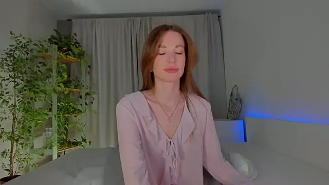 Masha 01 online show from September 29, 2025, 2:23 pm