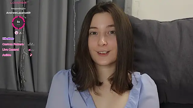 Snapshot of BeckyMartens chatting on November 7, 2025, 2:05 am BeckyMartens online show from November 7, 2025, 2:05 am