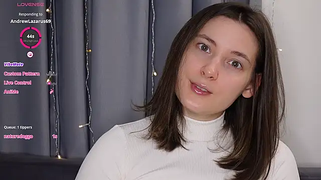 Snapshot of BeckyMartens chatting on October 22, 2025, 12:43 am BeckyMartens online show from October 22, 2025, 12:43 am