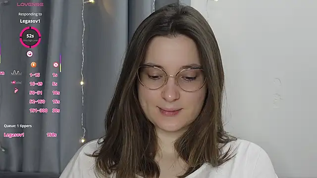 Snapshot of BeckyMartens chatting on November 15, 2025, 2:37 am BeckyMartens online show from November 15, 2025, 2:37 am